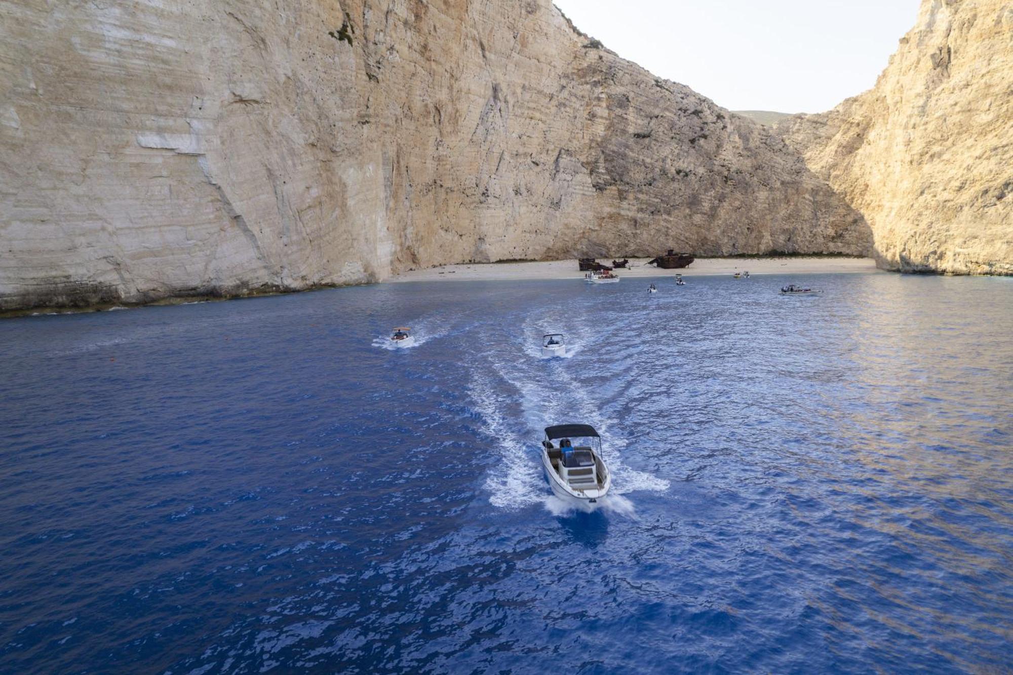 The Sall Suites Complex B - Iconic Sea Views, By Zantewize Ágios Nikolaos Exterior foto